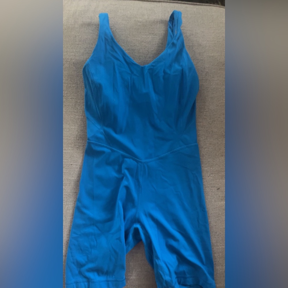 lululemon size 6